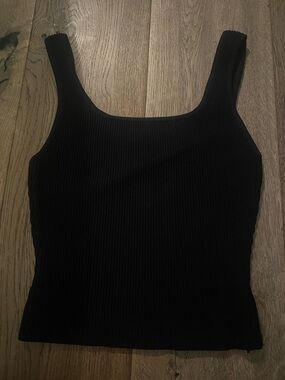 BABATON Classic Black Ribbed Tank Top